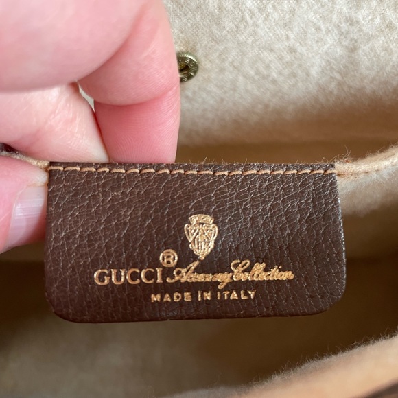 💕Vintage Gucci Clutch - Picture 2 of 14